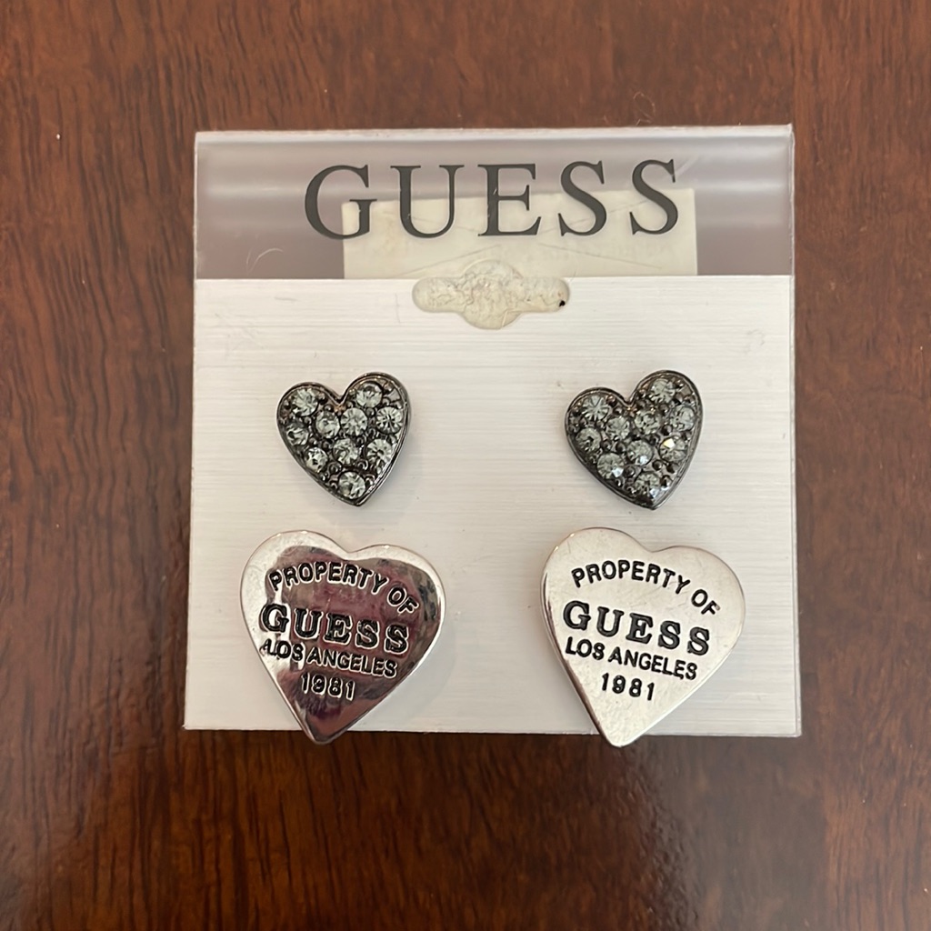 Guess Set Earrings 13$